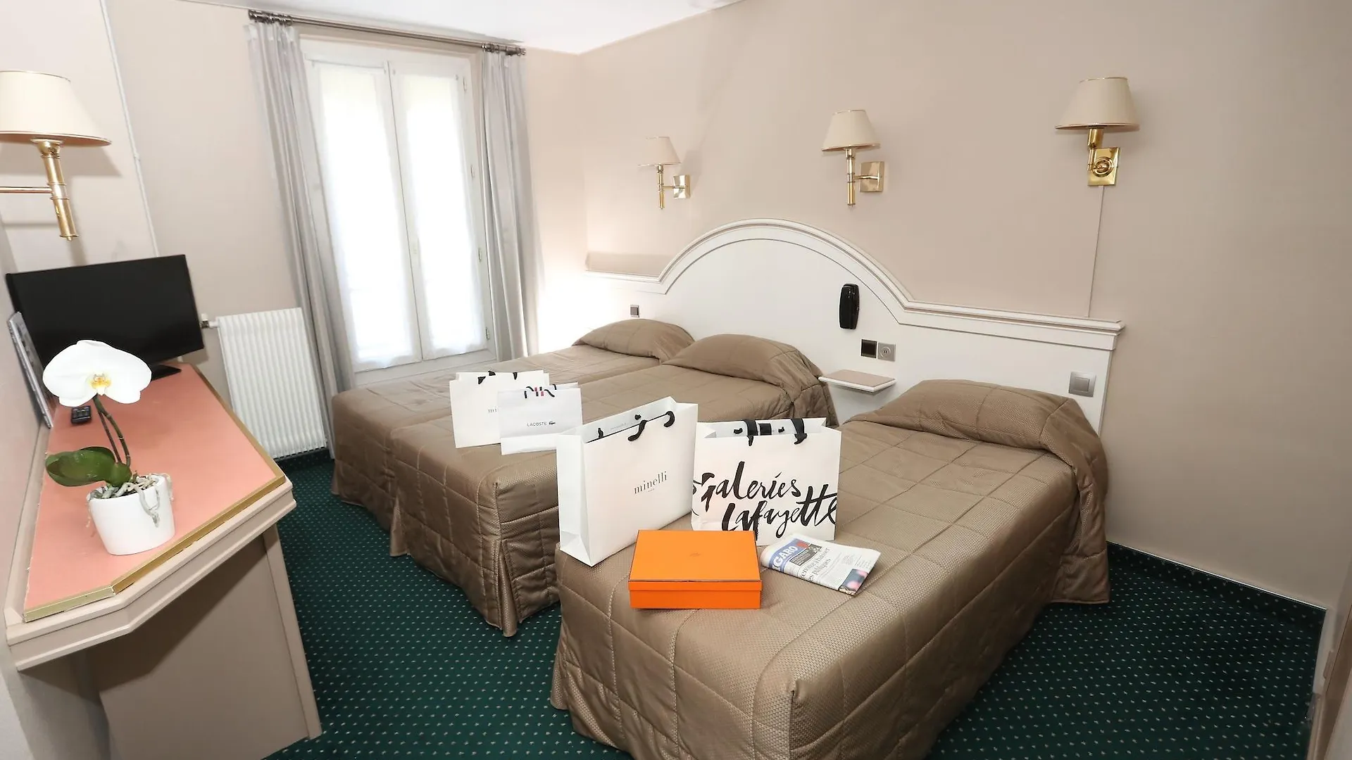 Des Arenes Hotel 3*