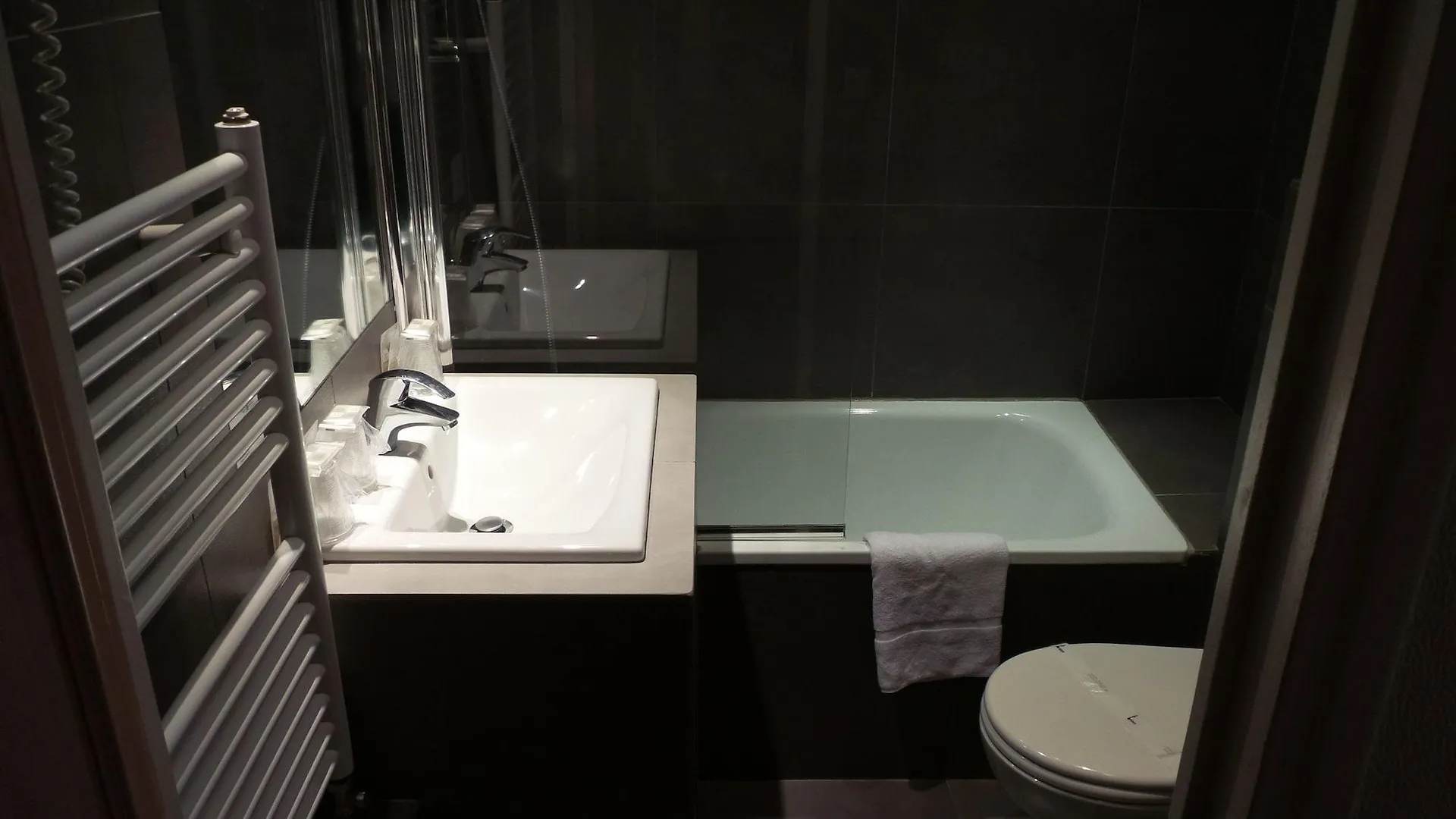 Des Arenes Hotel