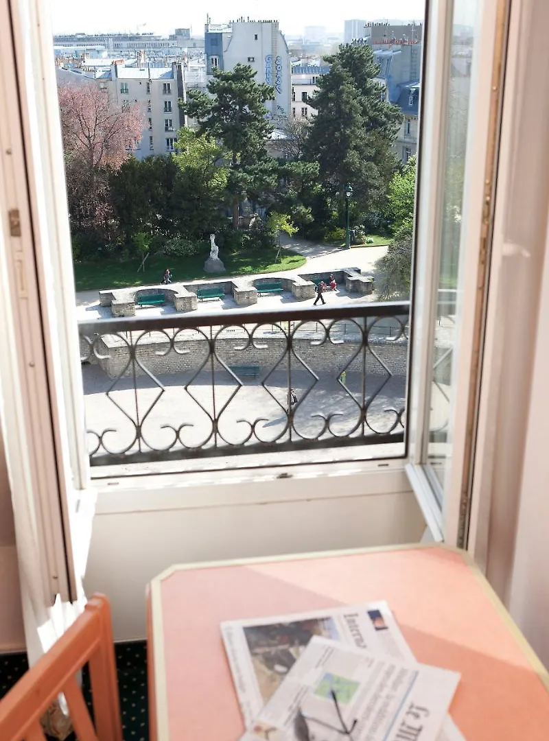 Des Arenes Paryż