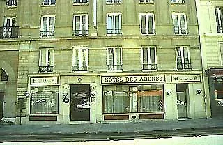 Des Arenes